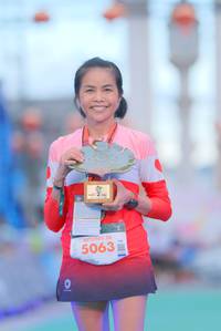 BIB: 5063
                            <button type="button" onclick="openModal(21765511)" class="btn btn-primary btn-sm float-right btn-popup" data-toggle="modal" data-target=".modal-high-quality">
                        <i class="fas fa-shopping-cart"></i> Add to Cart
                    </button>
                                            <button type="button" onclick="isThisMe(21765511, true)" class="btn btn-success btn-sm float-right btn-popup btn-isme hidden" data-toggle="tooltip" data-placement="bottom" title="นี่คือรูปของคุณใช่ไหม คลิกที่นี่เพื่อเอาเข้าอัลบั้ม">
                        <i class="fas fa-plus"></i> Add to album
                    </button>
                    <button type="button" onclick="isThisMe(21765511, false)" class="btn btn-warning btn-sm float-right btn-popup btn-isnotme hidden">
                        <i class="fas fa-ban"></i> Remove from album
                    </button>